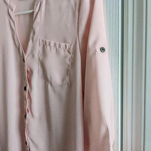 Light Pink Blouse Size Small - Picture 4 of 6